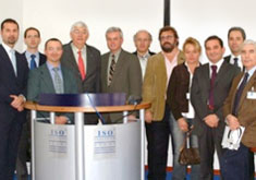 Frontali in compagnia del Professor J.A. Mc Namara, con il Dott Tiziano Baccetti, il Dott. Lorenzo Franchi, il Sig. Alessandro Pozzi Presidente della azienda Leone ortodonzia , ed i colleghi del gruppo Leolab che Frontali coordina